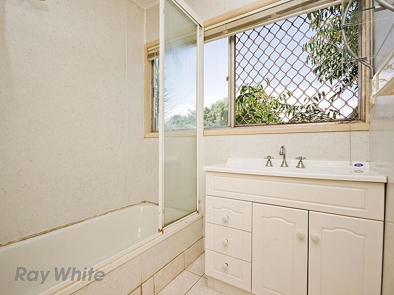 7 Garnet Avenue, Kallangur QLD 4503