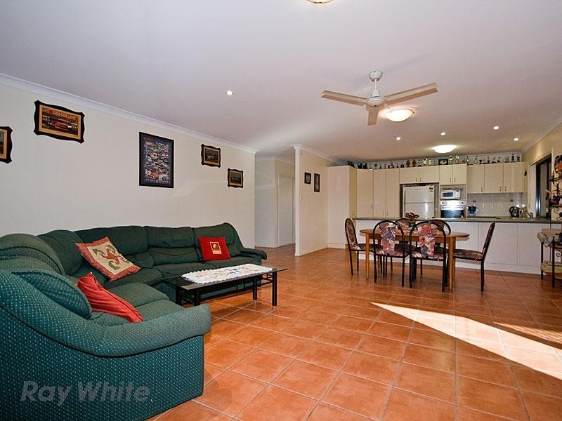 4 Edmund Court, Warner QLD 4500