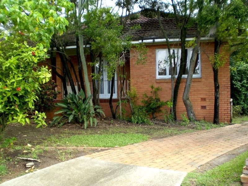 16 Station Road, Lawnton QLD 4501