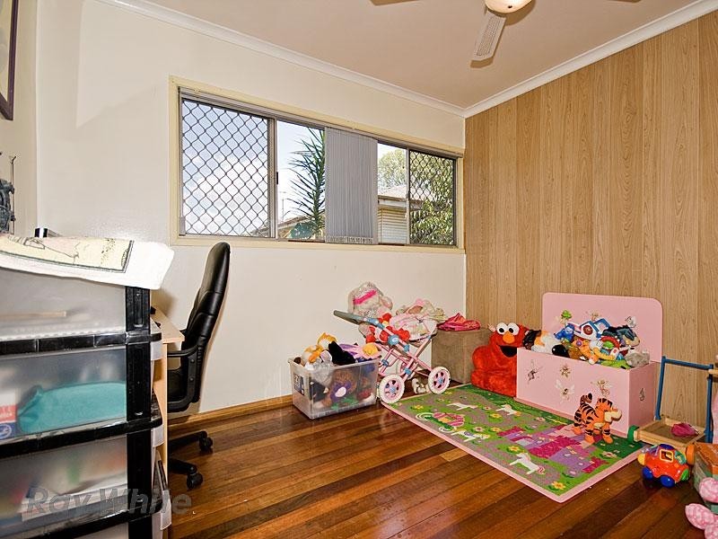 7 Garnet Avenue, Kallangur QLD 4503