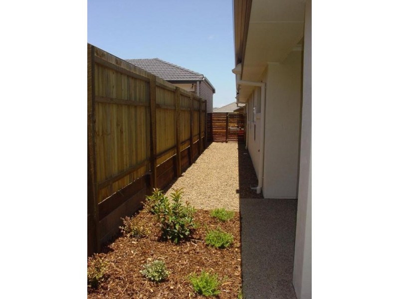 29 Carmody Parade, North Lakes QLD 4509