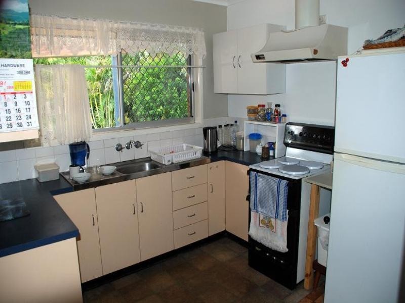 16 Warrimoo Drive, Petrie QLD 4502