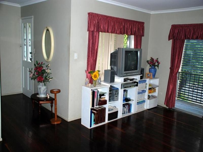 16 Warrimoo Drive, Petrie QLD 4502