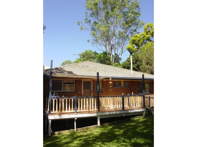 16 Warrimoo Drive, Petrie QLD 4502