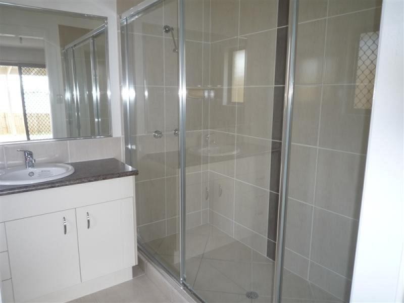 105 Kurrajong Drive, Warner QLD 4500