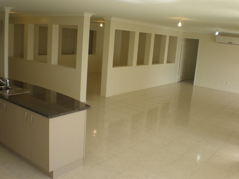 103 Kurrajong Drive, Warner QLD 4500