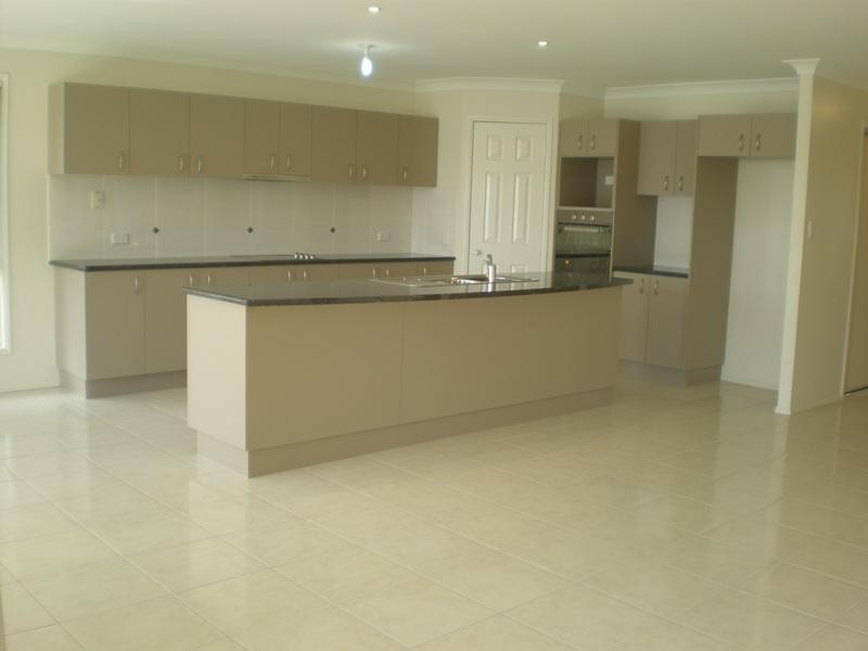 103 Kurrajong Drive, Warner QLD 4500