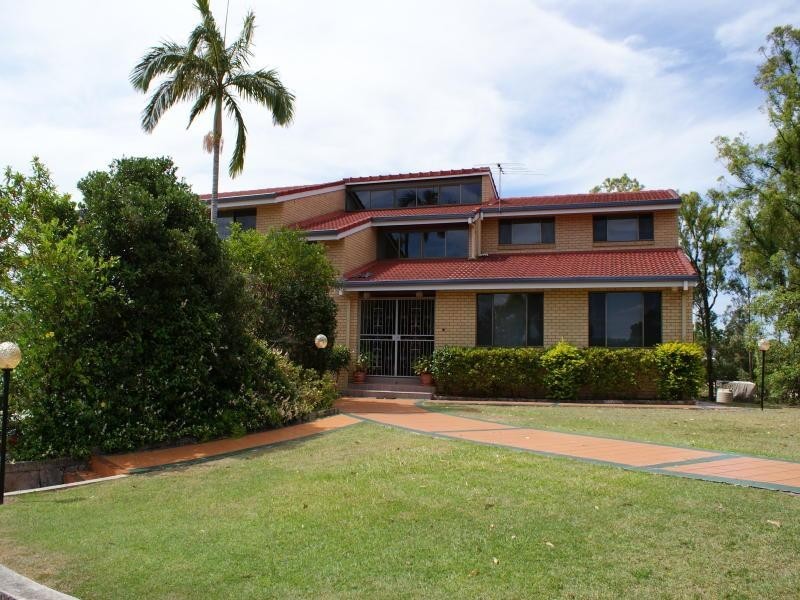 Arana Hills QLD 4054