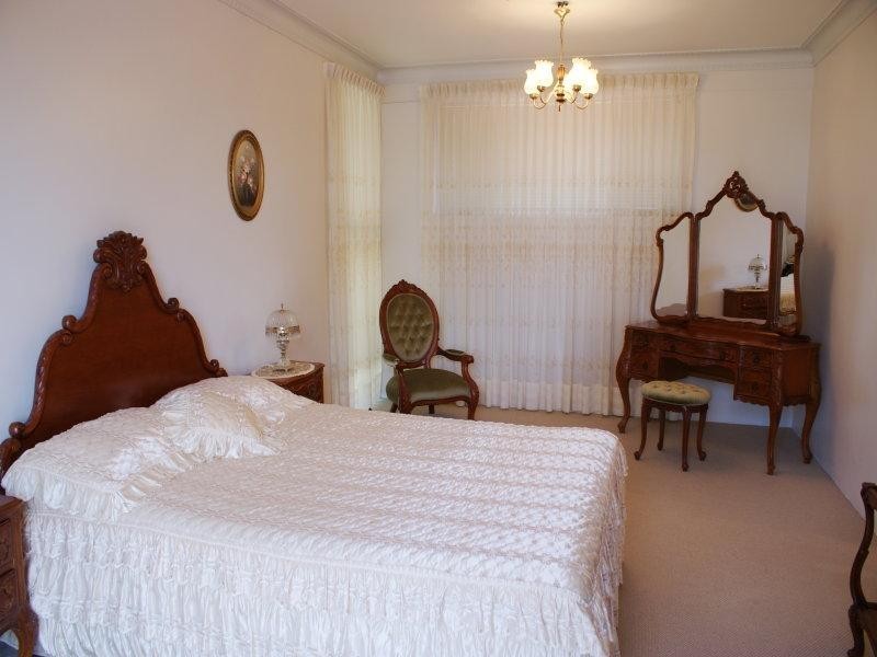 Arana Hills QLD 4054