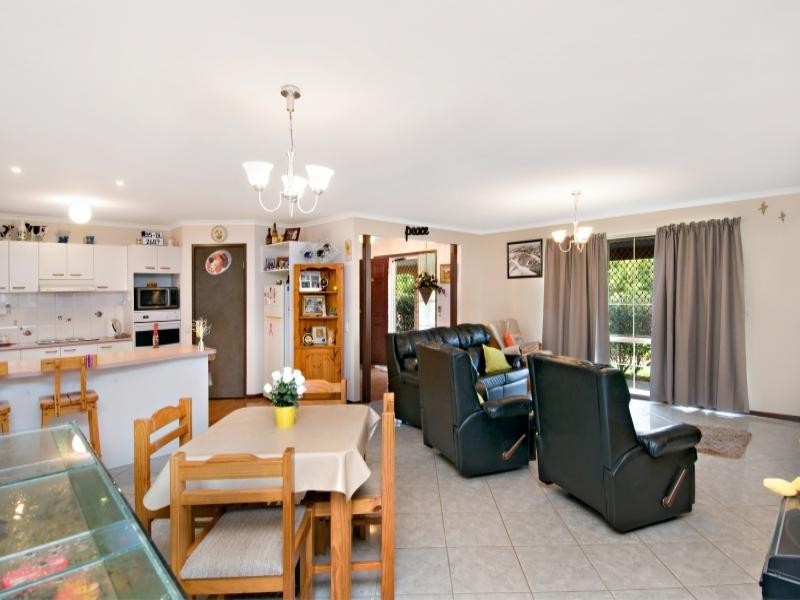 4 Gum Street, Warner QLD 4500