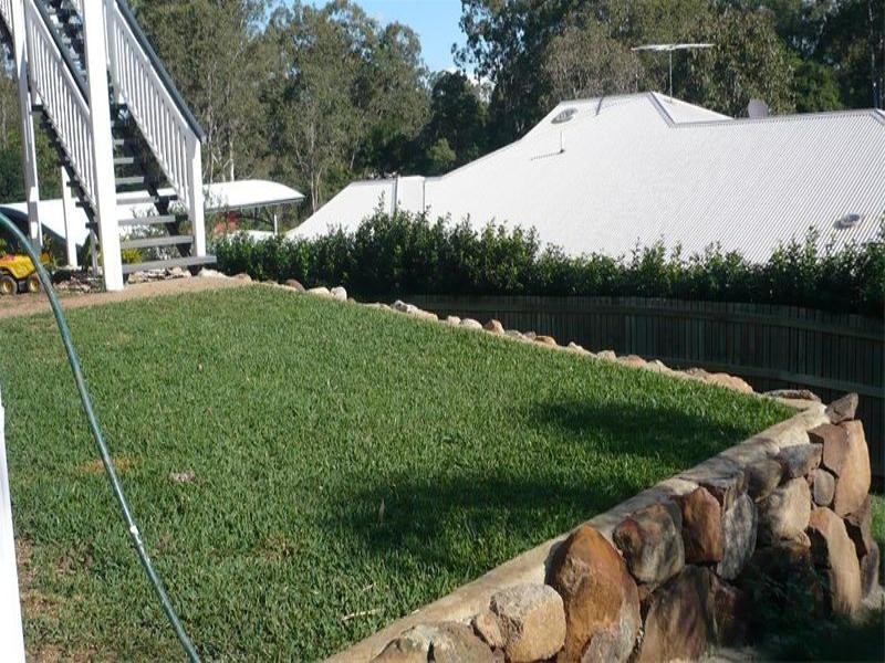 8 Platypus Court, Lawnton QLD 4501