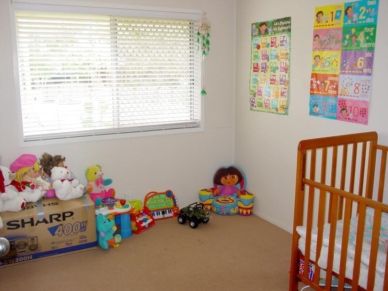 15 Loane Crescent, Lawnton QLD 4501