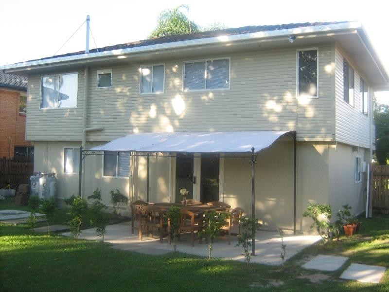 8 Tulong Court, Strathpine QLD 4500