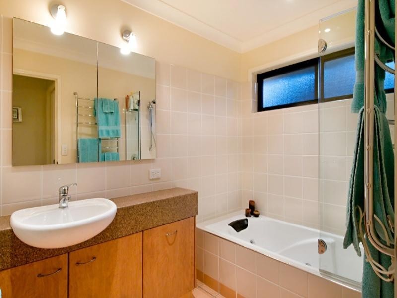 3 Regatta Avenue, Bunya QLD 4055