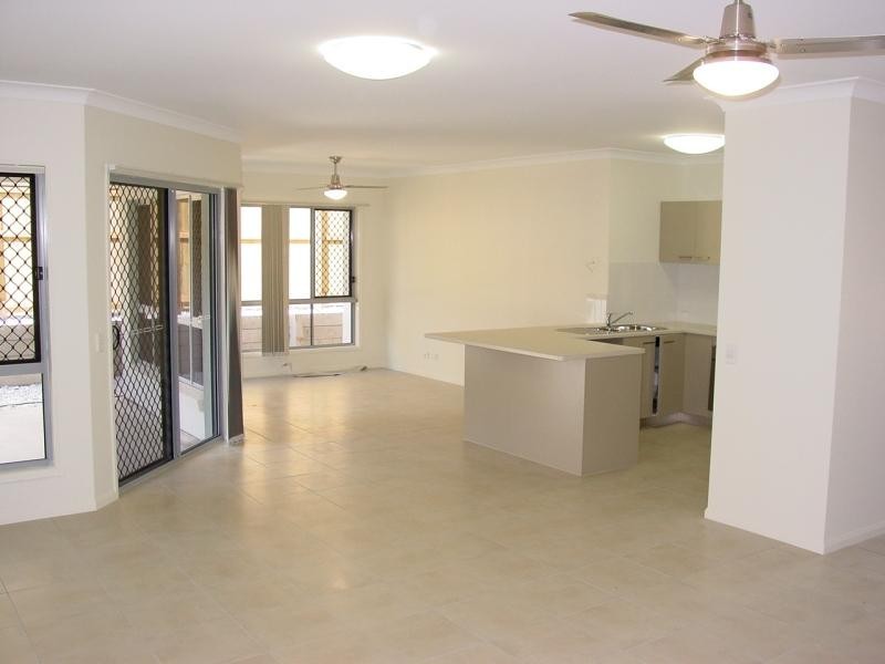 6 Charlie Close, Warner QLD 4500