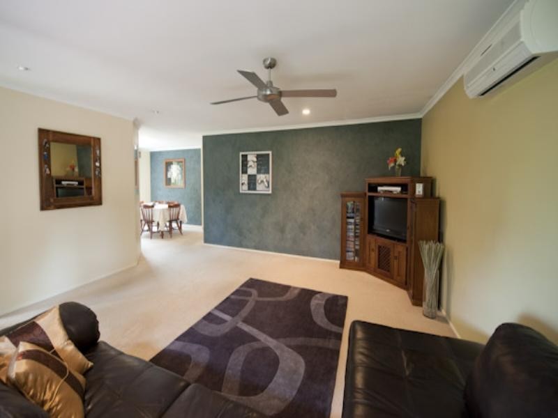 5 Noble Court, Warner QLD 4500