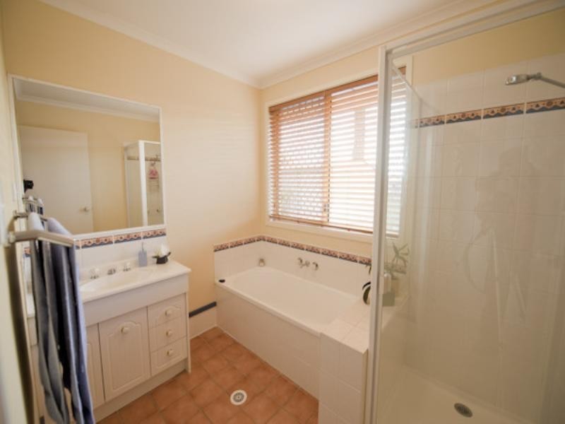 5 Noble Court, Warner QLD 4500