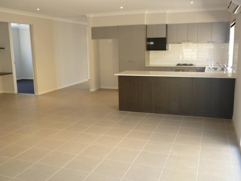 6 Craigavon Street, Warner QLD 4500