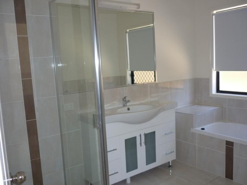 12 Ontario Drive, Warner QLD 4500