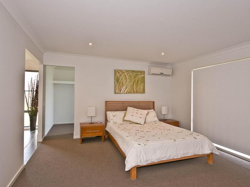 15 Pallas Parade, Warner QLD 4500