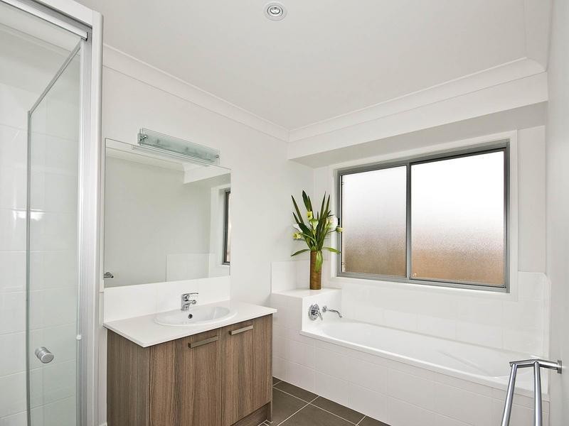 15 Pallas Parade, Warner QLD 4500