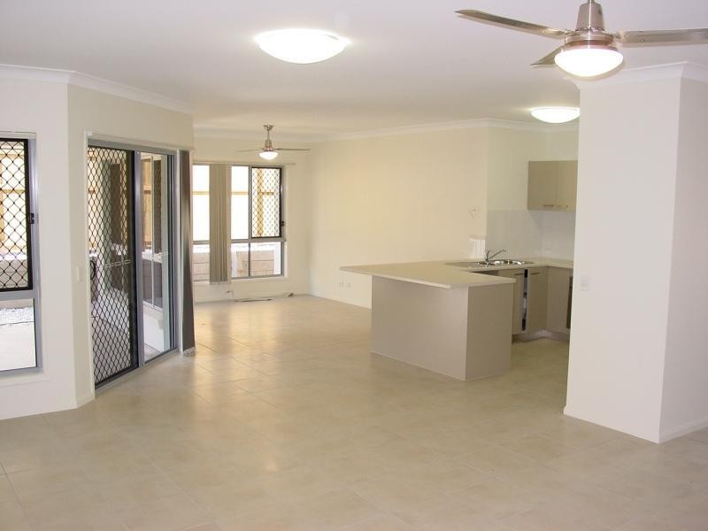 6 Charlie Close, Warner QLD 4500