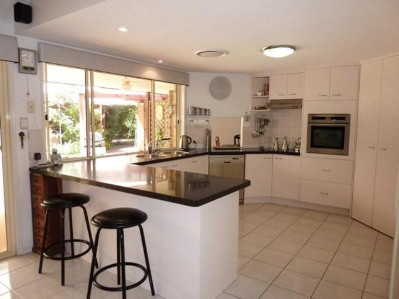 8 Quarrion Court, Warner QLD 4500