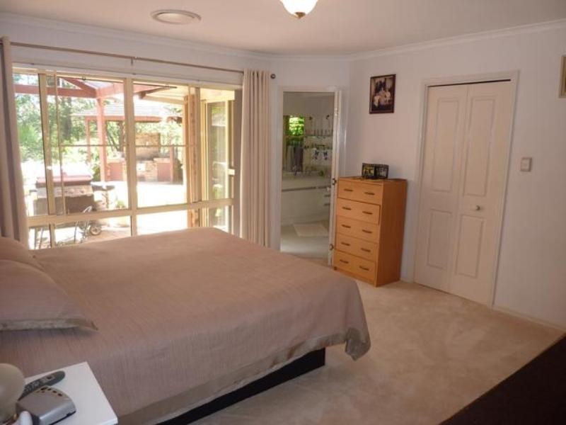 8 Quarrion Court, Warner QLD 4500