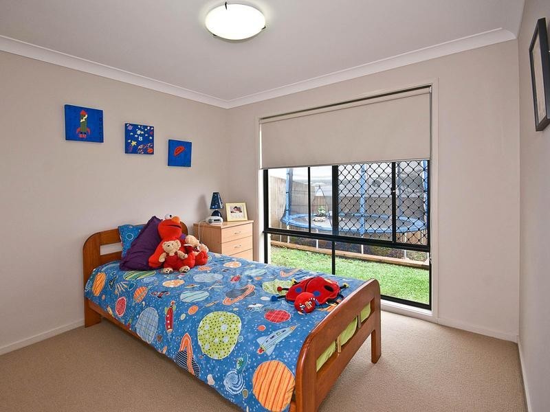 2 Winlock Circuit, Warner QLD 4500