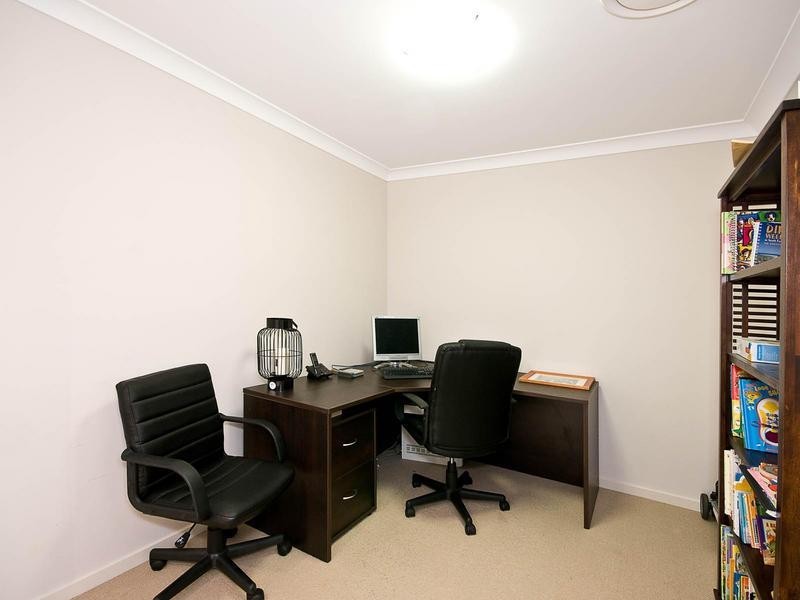 2 Winlock Circuit, Warner QLD 4500