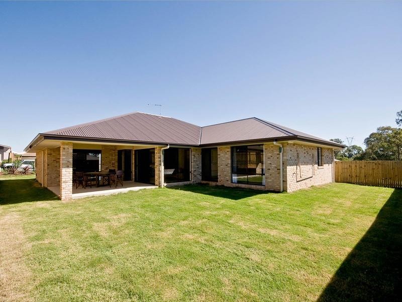 48 Castlewellan Circuit, Warner QLD 4500