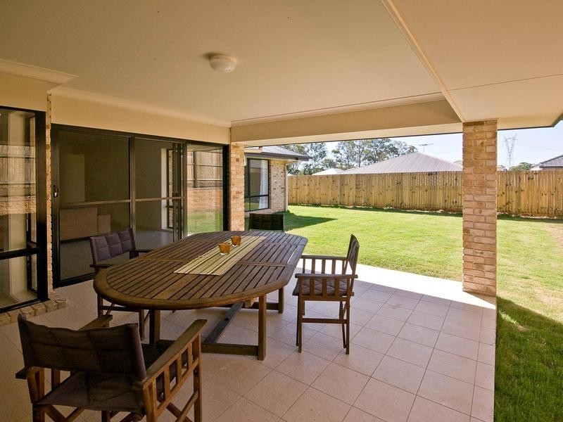 48 Castlewellan Circuit, Warner QLD 4500