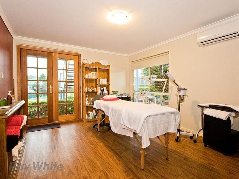 28 Paramount Drive, Warner QLD 4500