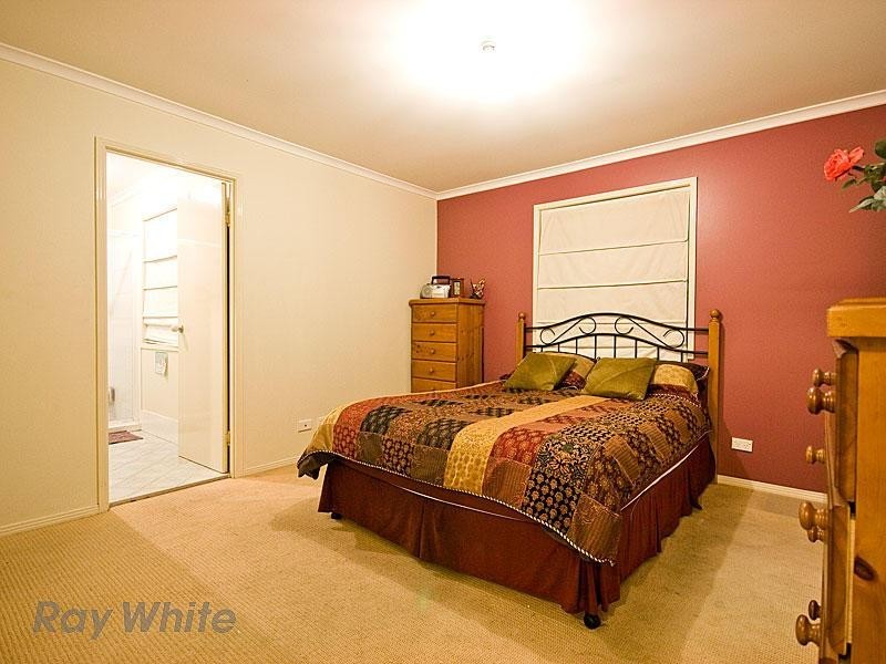 28 Paramount Drive, Warner QLD 4500