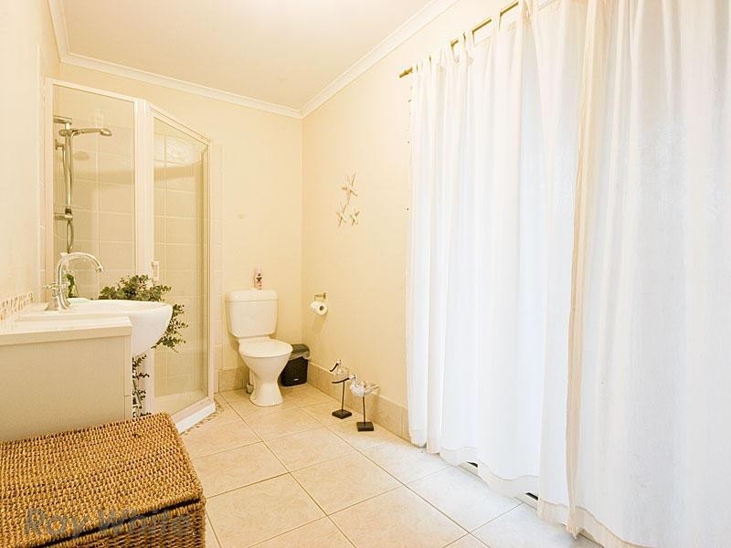 28 Paramount Drive, Warner QLD 4500