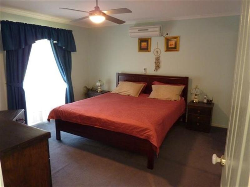 19 Paramount Drive, Warner QLD 4500