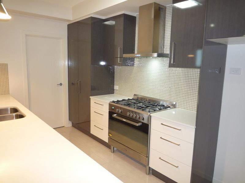 24 Caspian Parade, Warner QLD 4500