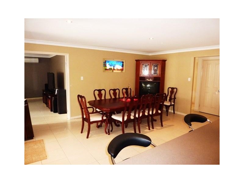 Warner QLD 4500