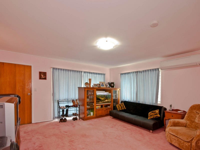 10 Valiant Crescent, Strathpine QLD 4500