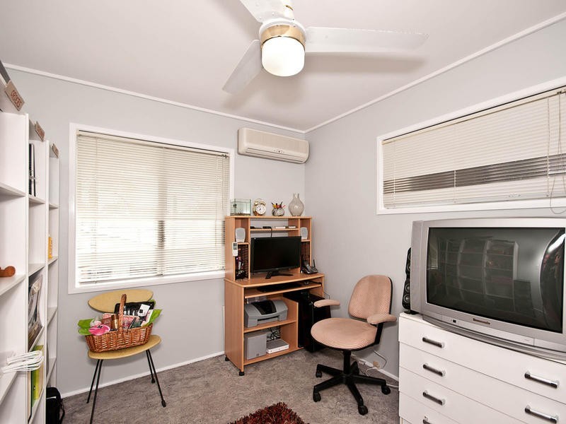 10 Valiant Crescent, Strathpine QLD 4500