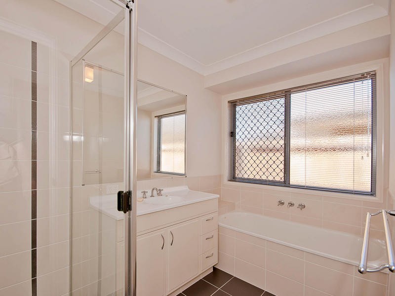 32 Lakeview Terrace, Murrumba Downs QLD 4503