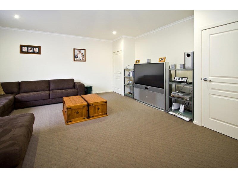 3 Winnipeg Circuit, Warner QLD 4500