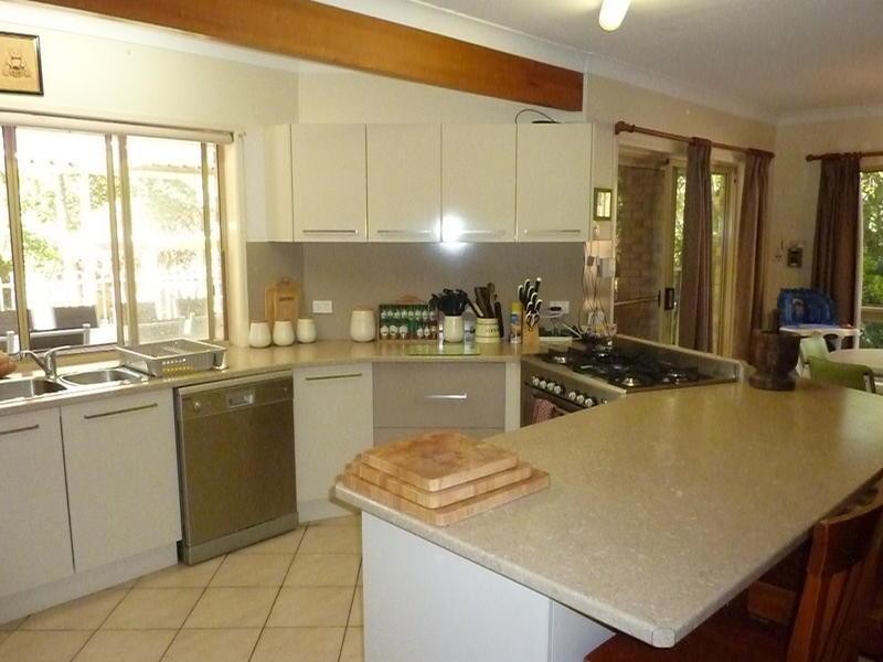 6 Sally Court, Warner QLD 4500