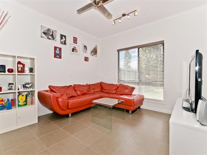 2 Macrusser Circuit, Warner QLD 4500