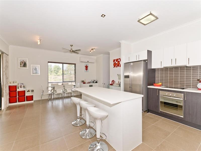 2 Macrusser Circuit, Warner QLD 4500