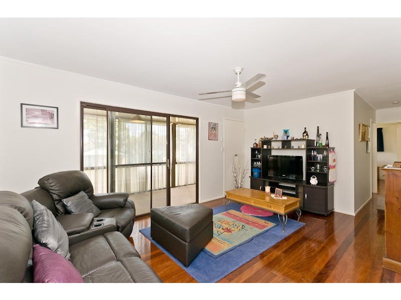 8 Plateau Parade, Bray Park QLD 4500