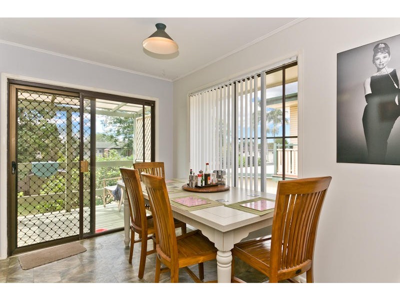 8 Plateau Parade, Bray Park QLD 4500