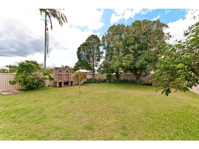 8 Plateau Parade, Bray Park QLD 4500
