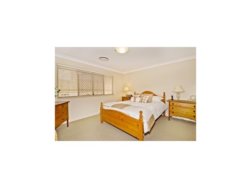 4 Ontario Drive, Warner QLD 4500