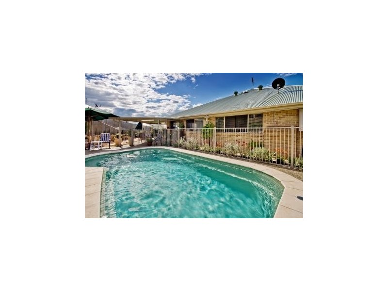 4 Ontario Drive, Warner QLD 4500